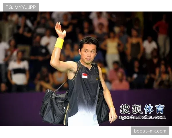 陶菲克的日常真不像赛场上那个拼命三郎，居然能天天被老婆宠成“小公举”？